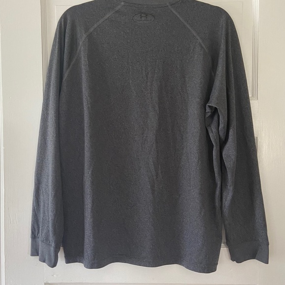 Under Armour Heatgear shirt in size M - Picture 2 of 3